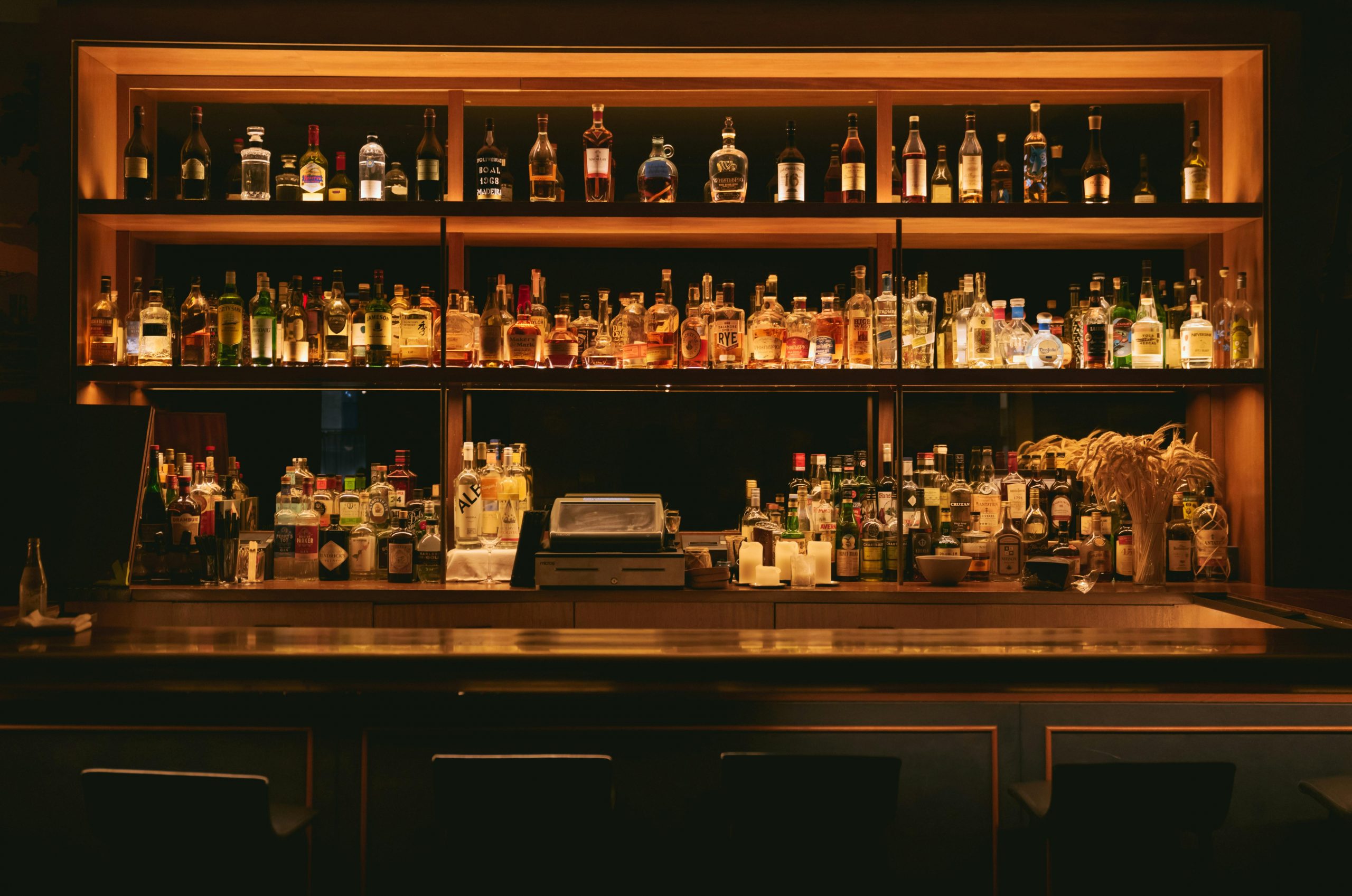 Overnight burglary at a town-centre pub, ended in under 30 seconds